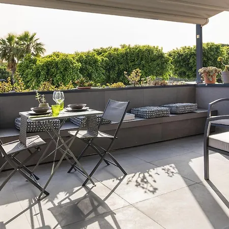 Design With Terrace By Wonderful Italy *