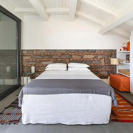 Design With Terrace By Wonderful Italy *