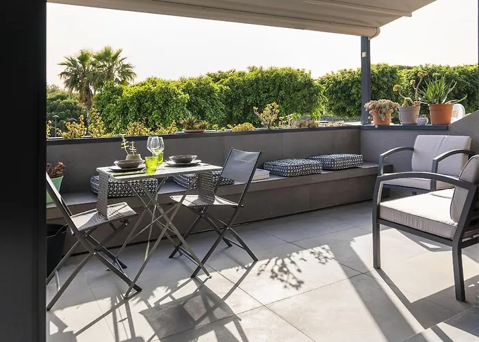 Design With Terrace By Wonderful Italy *
